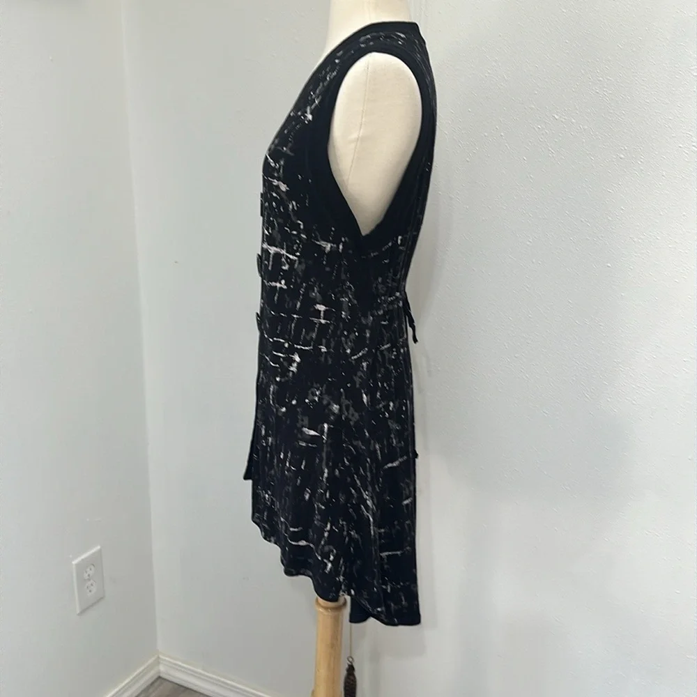 Barbara Lesser Tunic Top - Picture 2 of 8